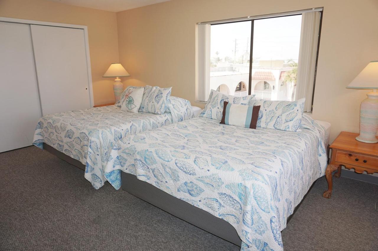 Redington Surf Resort By Travel Resort Services St. Pete Beach Exteriér fotografie
