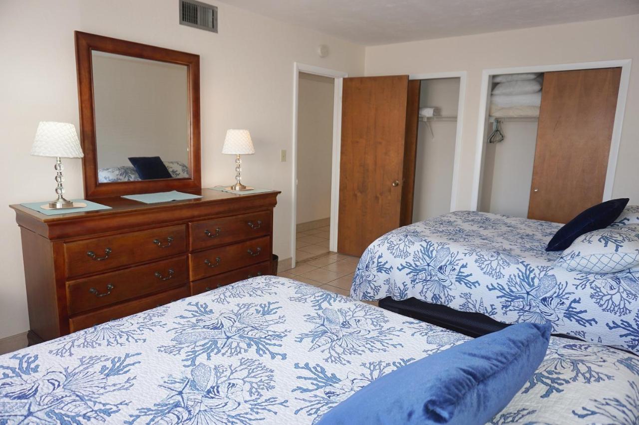 Redington Surf Resort By Travel Resort Services St. Pete Beach Exteriér fotografie