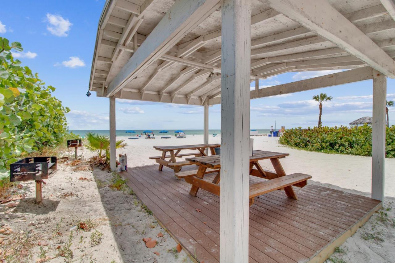 Redington Surf Resort By Travel Resort Services St. Pete Beach Exteriér fotografie