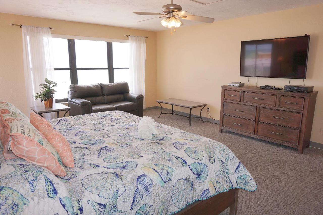 Redington Surf Resort By Travel Resort Services St. Pete Beach Exteriér fotografie