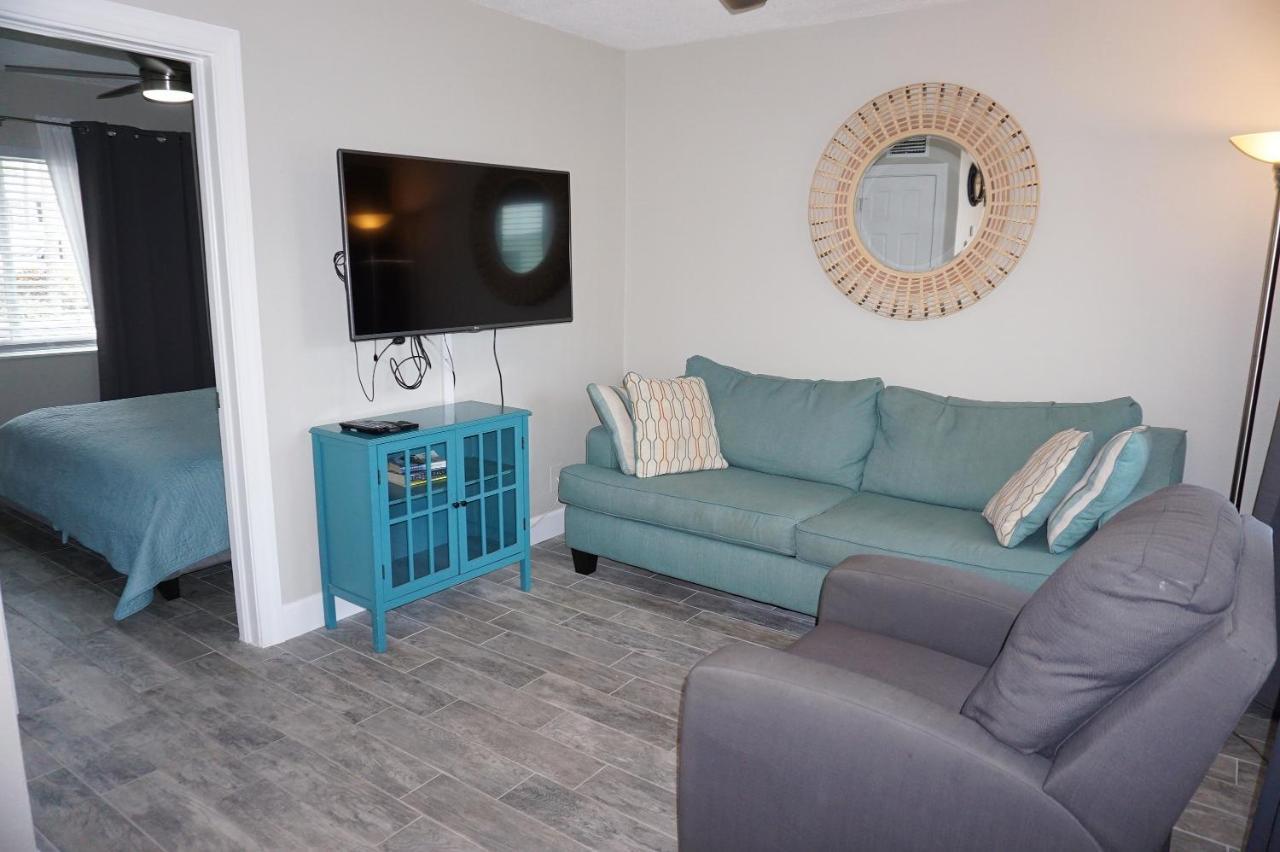 Redington Surf Resort By Travel Resort Services St. Pete Beach Exteriér fotografie
