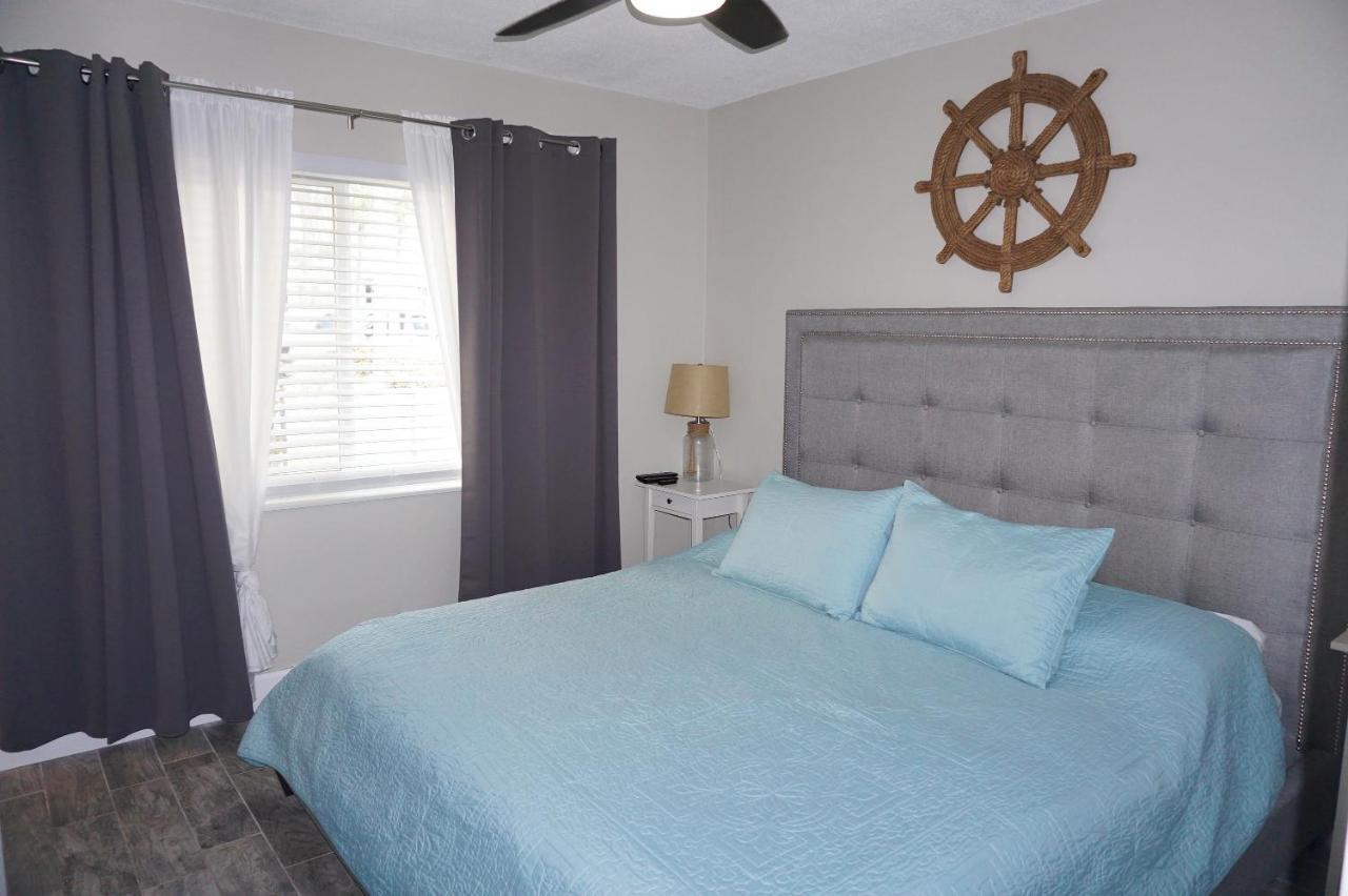 Redington Surf Resort By Travel Resort Services St. Pete Beach Exteriér fotografie