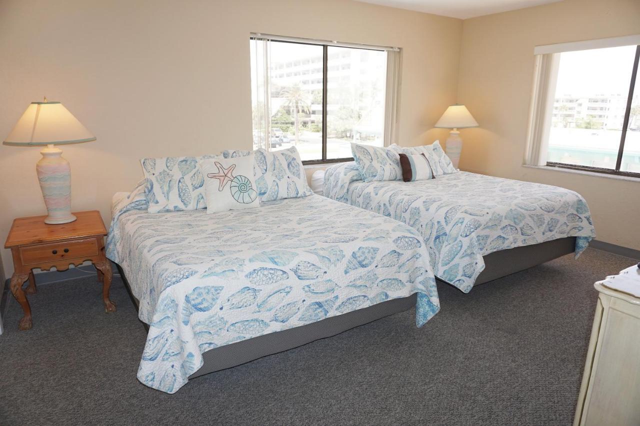 Redington Surf Resort By Travel Resort Services St. Pete Beach Exteriér fotografie