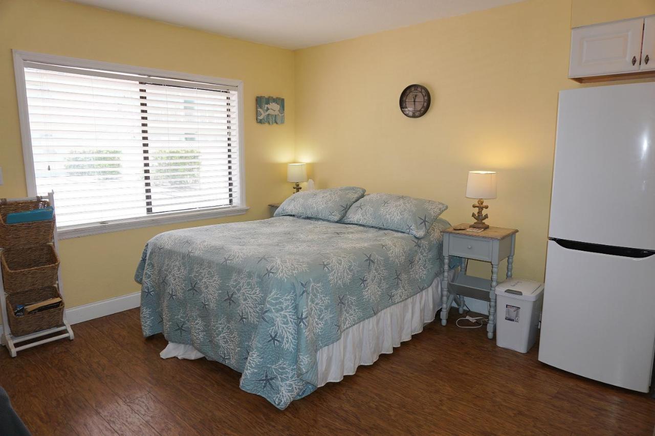Redington Surf Resort By Travel Resort Services St. Pete Beach Exteriér fotografie